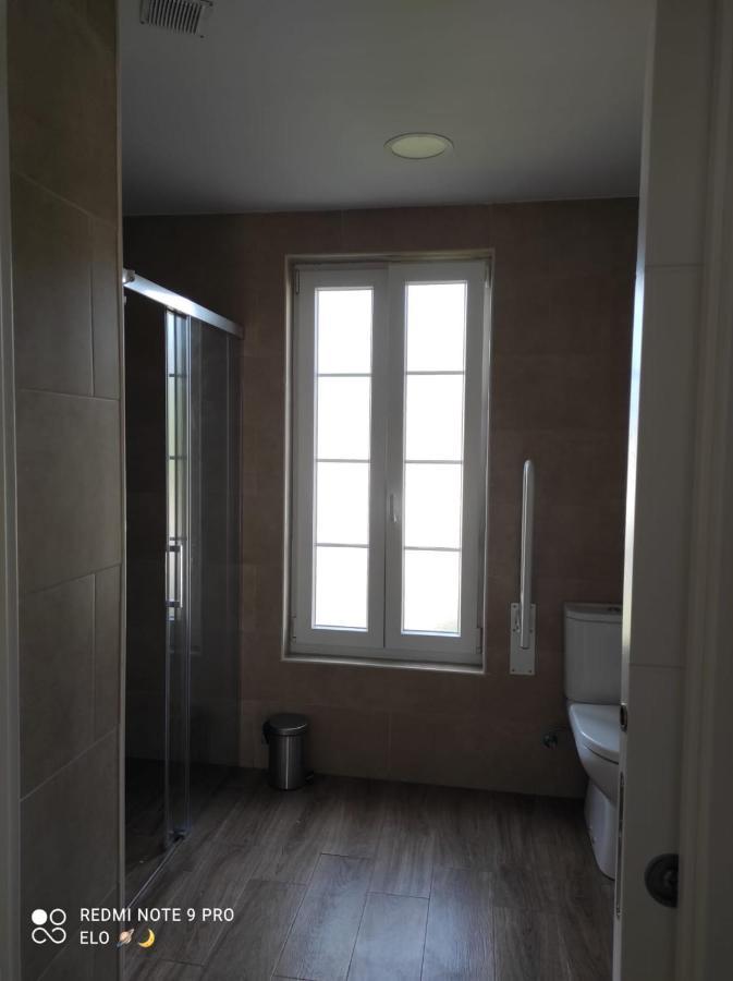 Albergue De Santullan 카스트로우르디알레스 외부 사진